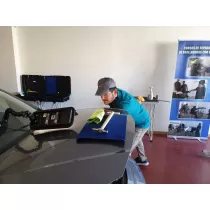 Cours de Réparation de bosses et de Grêle avec des Tiges de