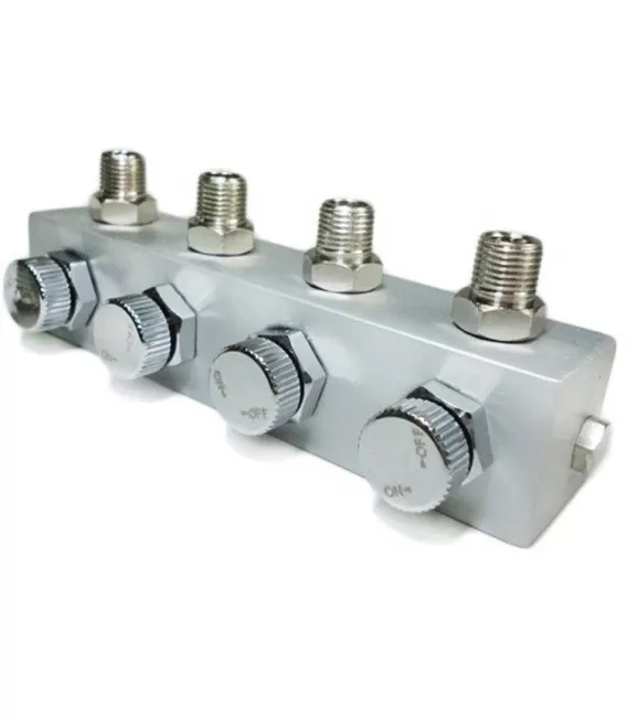 Connettore 4 Aerografi con il Reg. Aria 1/8M